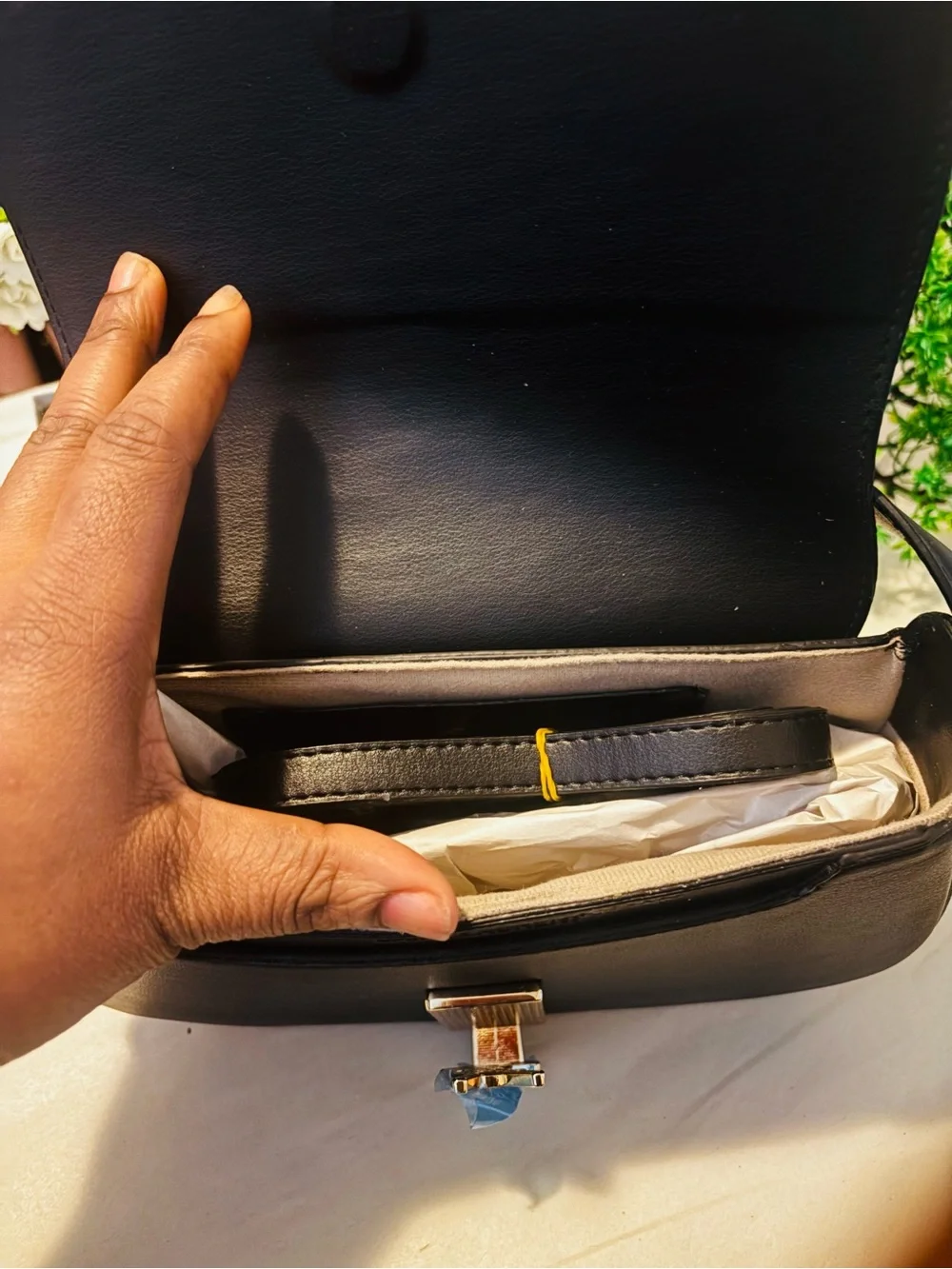 Classic Black Women's Shoulder Bag - Sleek Minimal Design